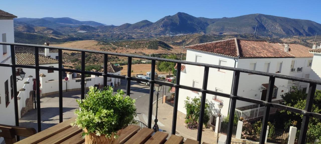 El Manantial Hotel Zahara De La Sierra Eksteriør billede